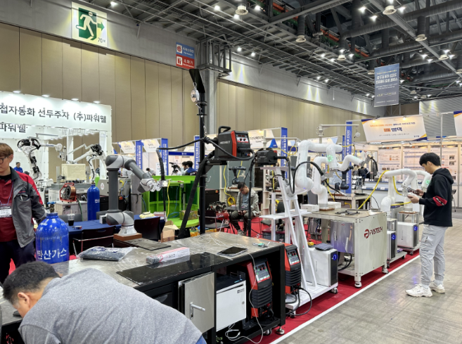 1697525448766172.png image.png